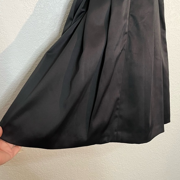 NWT White House Black Market Fit and flare v-neck mini dress Cocktail Evening - Picture 7 of 9